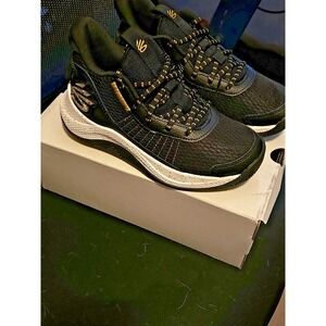 Curry Brand Boy's GS3Z7 Black Shoes Size 3.5 Steph Curry Shoes Kids Sneakers